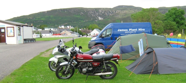 zzr110 and gpz 250 next to tents and a van at broomfield campsite ullapool
